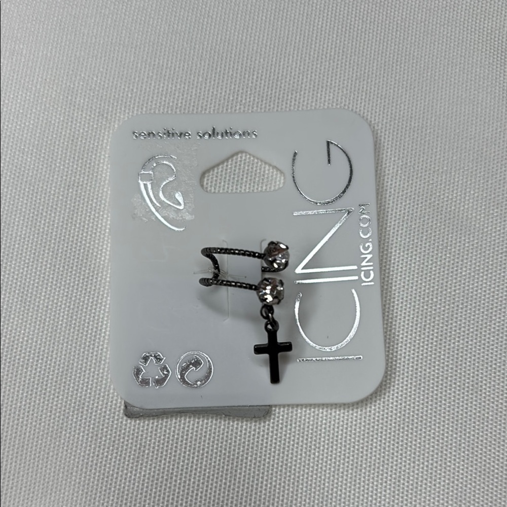 Icing Cross Ear Cuff